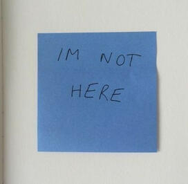 — dislike ㅤㅤㅤㅤinsect, hot weather, loud noises, horror movie.